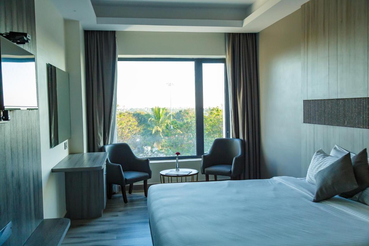 Hotel Galore Inn Майсур Экстерьер фото